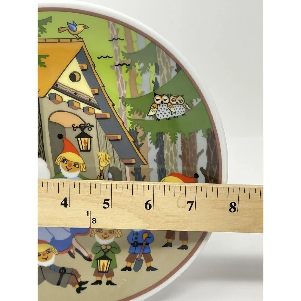 Barbara Fuerstenhoefer Schneewittchen SNOW WHITE 7 DWARFS 7.5” Decorative Plate
